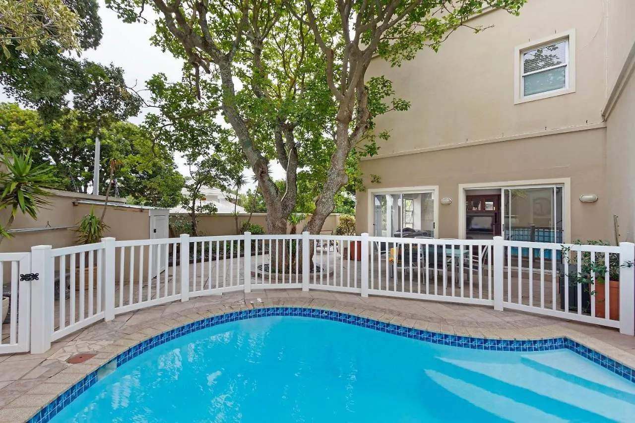 Beachside Villa - Camps Bay Cape Town