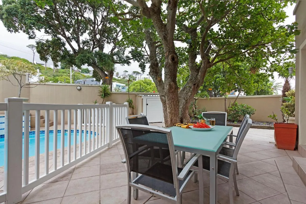 Beachside Villa - Camps Bay Cape Town