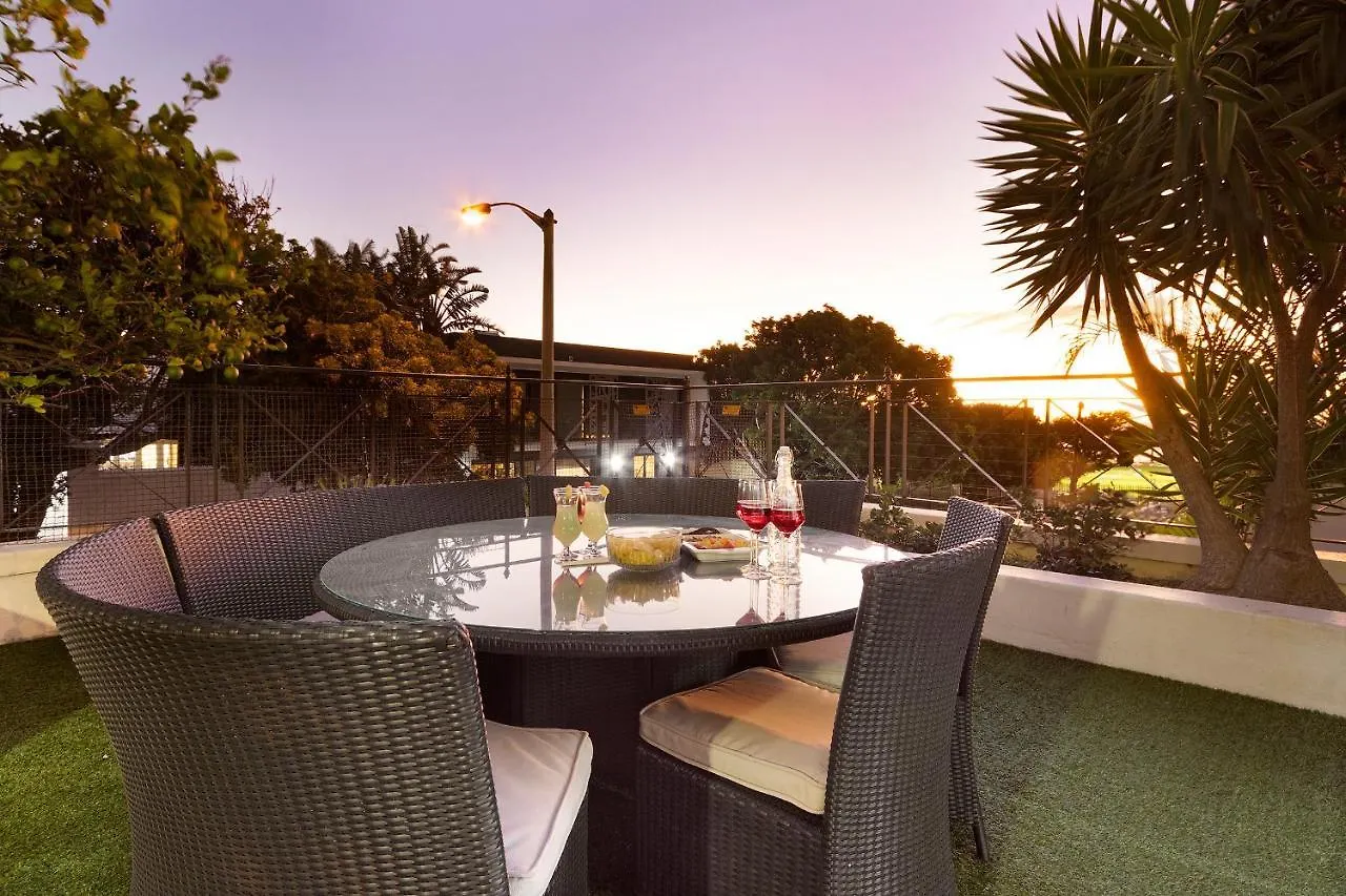 Beachside Villa - Camps Bay Cape Town