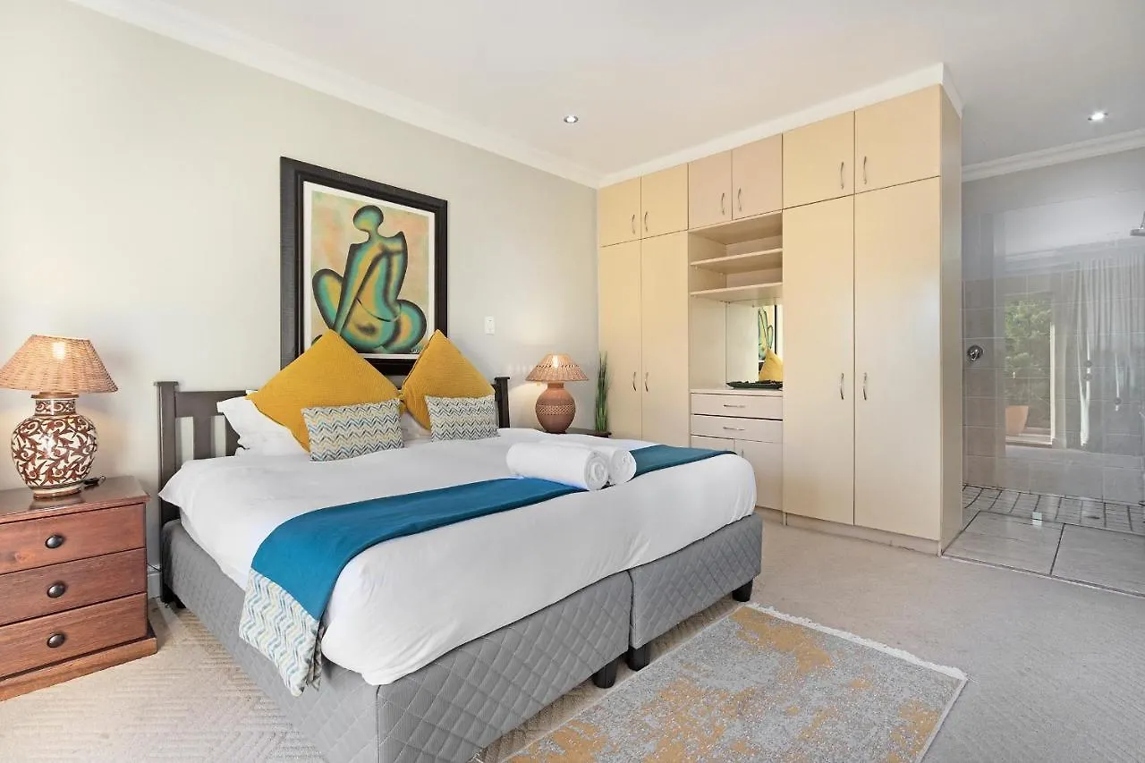 Beachside Villa - Camps Bay Cape Town