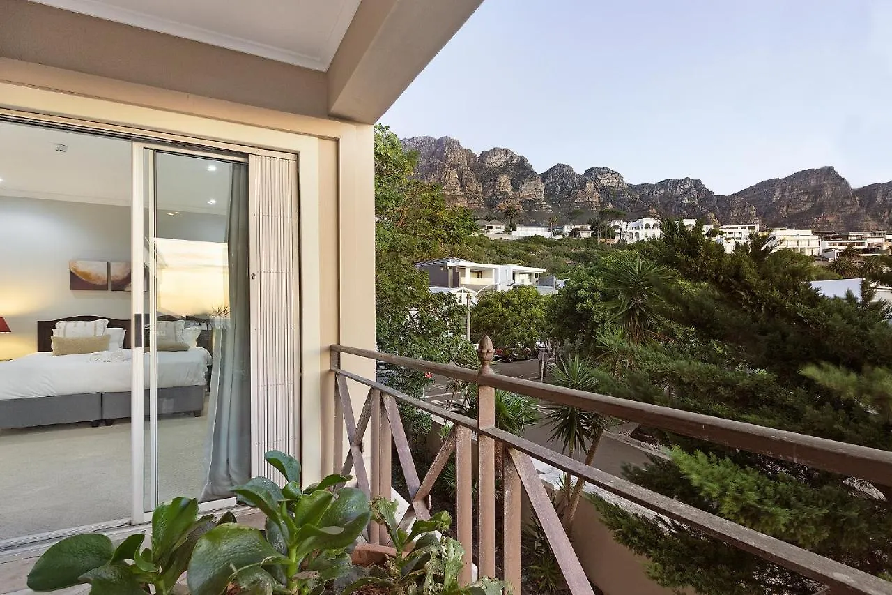 Beachside Villa - Camps Bay Cape Town