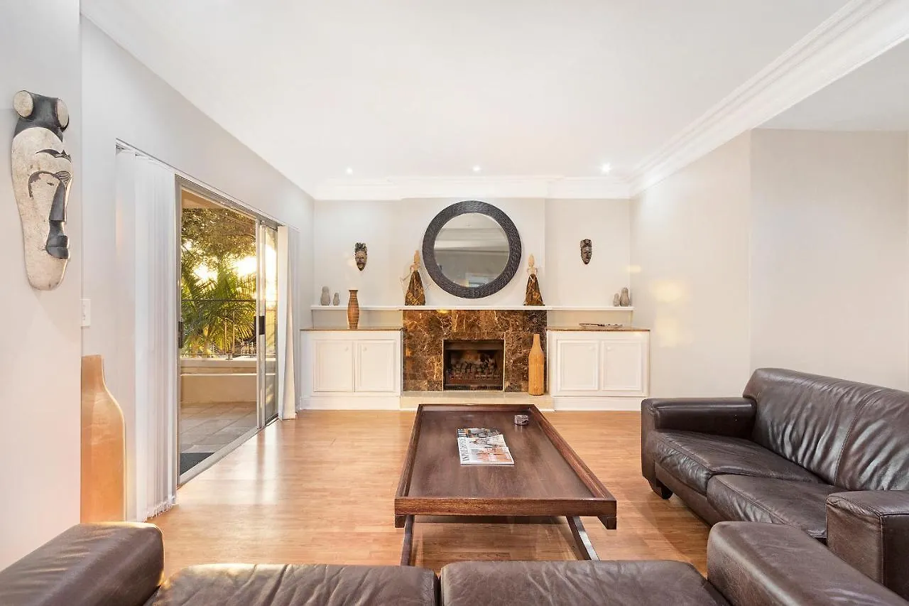Beachside Villa - Camps Bay Cape Town